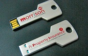 cle usb en forme de cle avec logo