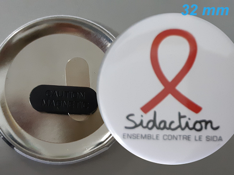 Badge personnalisé aimanté 32 mm